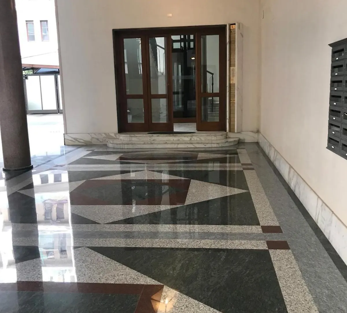 Central Penthouse 5 Minutes From Duomo Milano 0*,