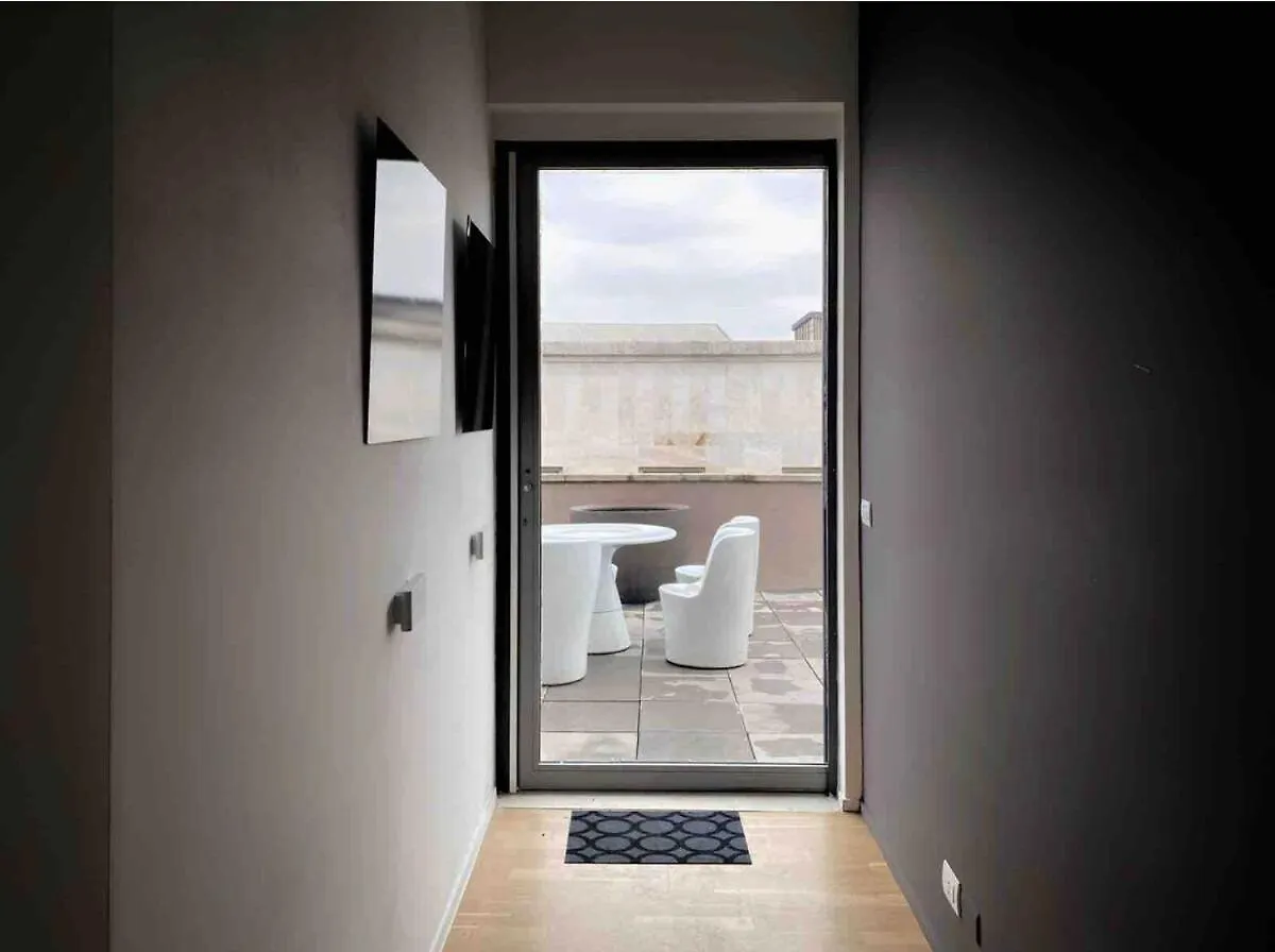 Central Penthouse 5 Minutes From Duomo Milan Apartment