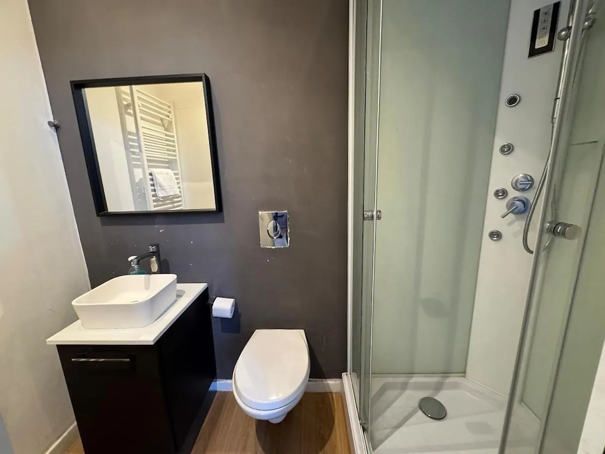 Apartment Central Penthouse 5 Minutes From Duomo Milan Italy