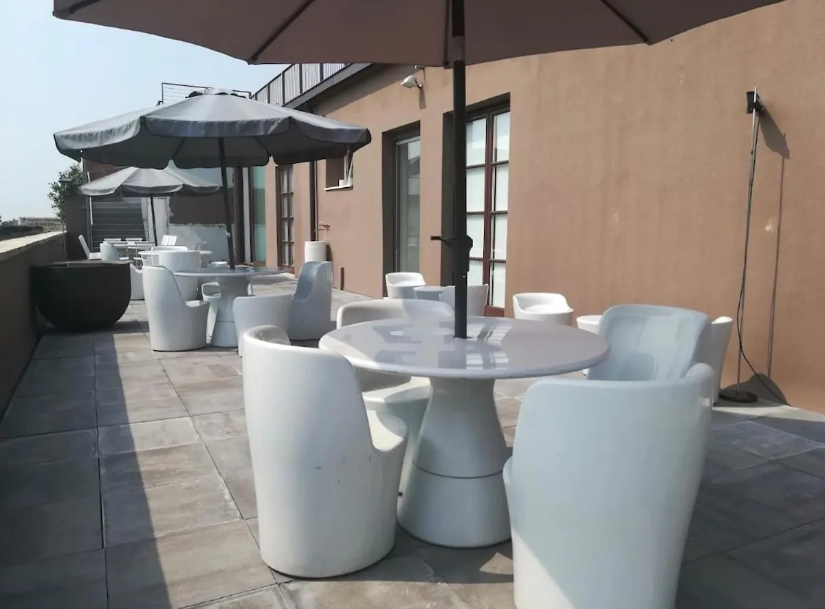 Central Penthouse 5 Minutes From Duomo Milan