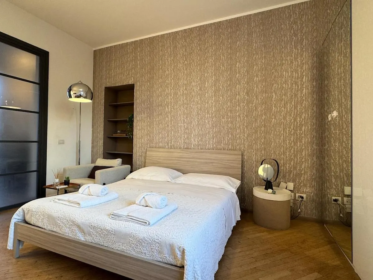 Central Penthouse 5 Minutes From Duomo Milan